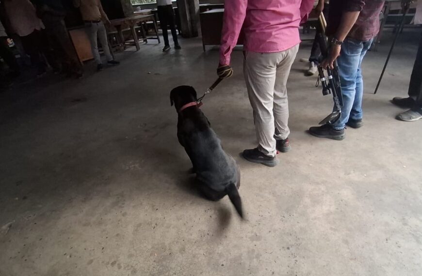 আসানসোল ও দুর্গাপুর আদালতে বোমা হুমকি, স্থগিত বিচারকাজ | তল্লাশিতে পুলিশ ও বোম্ব স্কোয়াড