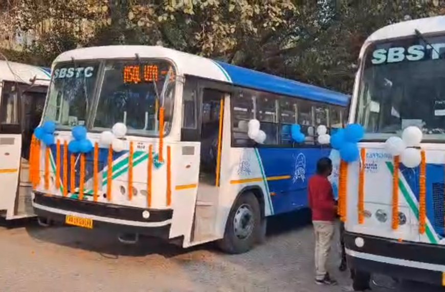 দুর্গাপুর থেকে চালু হচ্ছে ২০টি নতুন সিএনজি বাস, পরিবেশবান্ধব গণপরিবহনে বড় উদ্যোগ মুখ্যমন্ত্রী মমতা বন্দ্যোপাধ্যায়ের