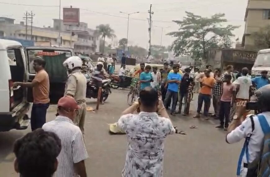 দুর্গাপুরে মর্মান্তিক দুর্ঘটনা: লরির ধাক্কায় মৃত্যু হোটেল কর্মী&hellip;