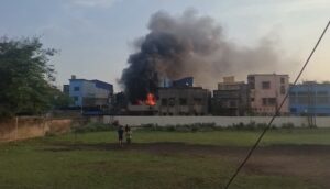 ভয়াবহ অগ্নিকাণ্ডে লক্ষাধিক টাকার ক্ষতি