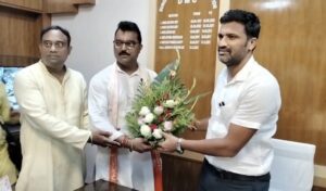 দুর্গাপুর পুরসভার প্রশাসক হিসেবে দায়িত্ব নিলেন এস পোন্নাম্বালাম
